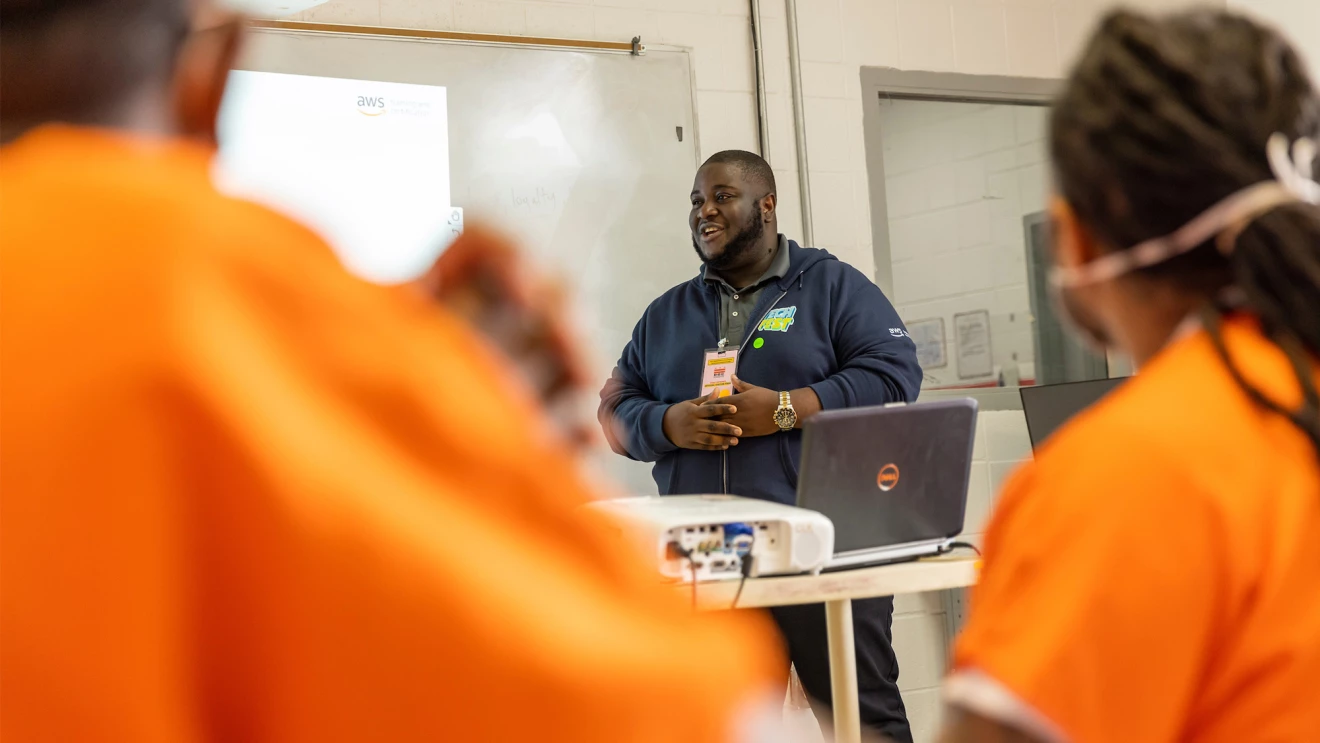 A jail-based program aims to expand career opportunities through cloud-skills training.
